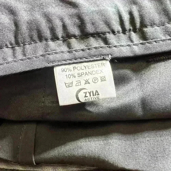 🆕 ZYIA Active Women’s Gray Clubhouse Shorts, small - Picture 12 of 12